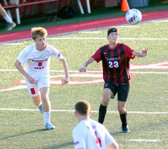 Park comes back to edge Big Red, 2-1